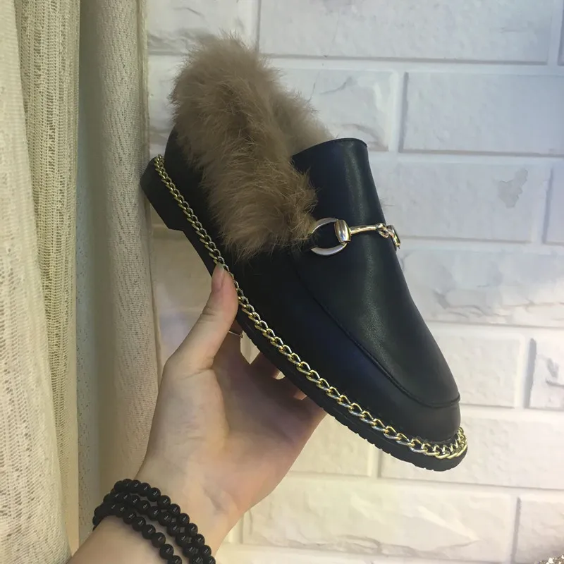 

New 2016 European Brand Designer Winter Warm Flats Black Leather Rabbit Fur Loafers Metal Decorated Hot Sell Flat Shoes Women