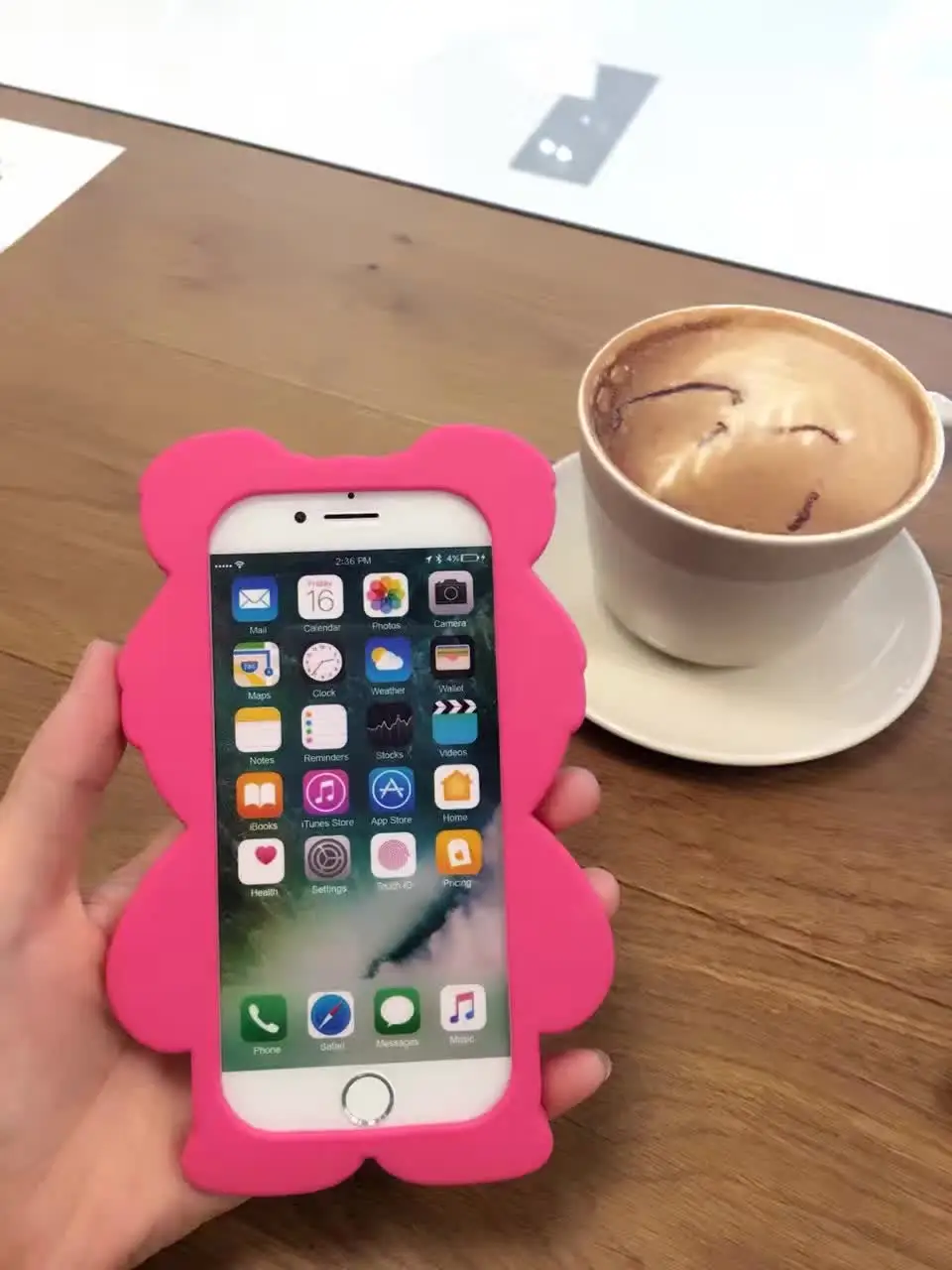 Cute Cartoon Animal 3D Strawberry Bear Soft Silicon Phone Case For iPhone X XS MAX XR 5S SE 6 6S 7 8 Plus Bear back cover Shell