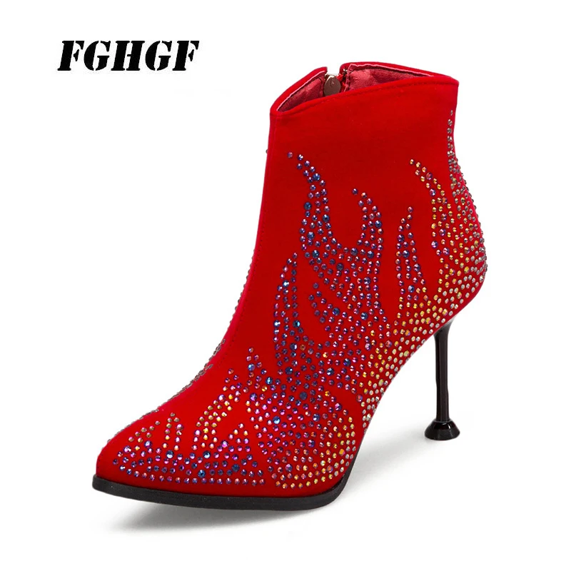 

Fashion new fall stiletto ankle boots Martin boots Red bare boots mixed with pointy diamond banquet boots The size of the31-50