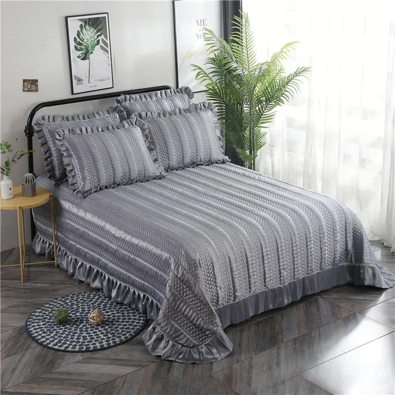 

Gray Blue Purple Khaki Luxury European Polyester Cotton Quilted Bedspread Bed Cover Bed Sheet Bed Linen Blanket Pillowcases 3pcs