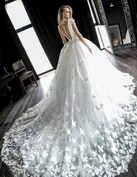 olivia-bottega-2019-wedding-dresses-v-neck-cap-sleeve-romantic-butterfly-appliques-tulle-bridal-gowns-with-sheer-buttons-back-wedding-dress (1)_副本