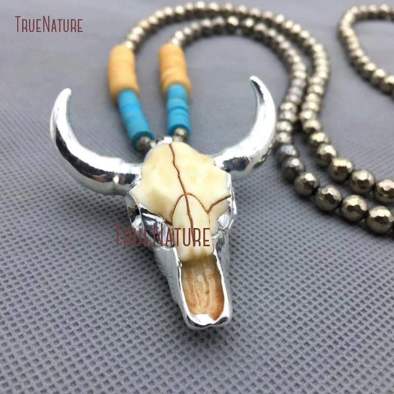 20171226-NM4309- Blue Resin Necklace Silver Finish Faceted Cattle Skull Necklace