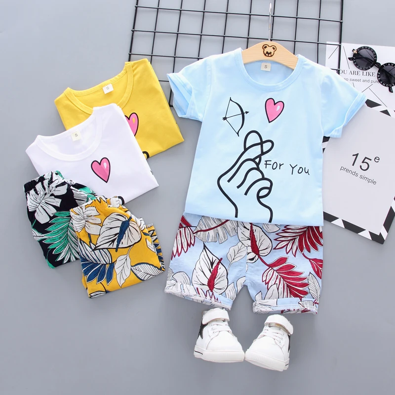 

Baby Boys Fashion Cotton Short-Sleeved Heart-Shaped Pattern Summer Bbaby Casual Cotton Shorts Suit 2 Pieces Set