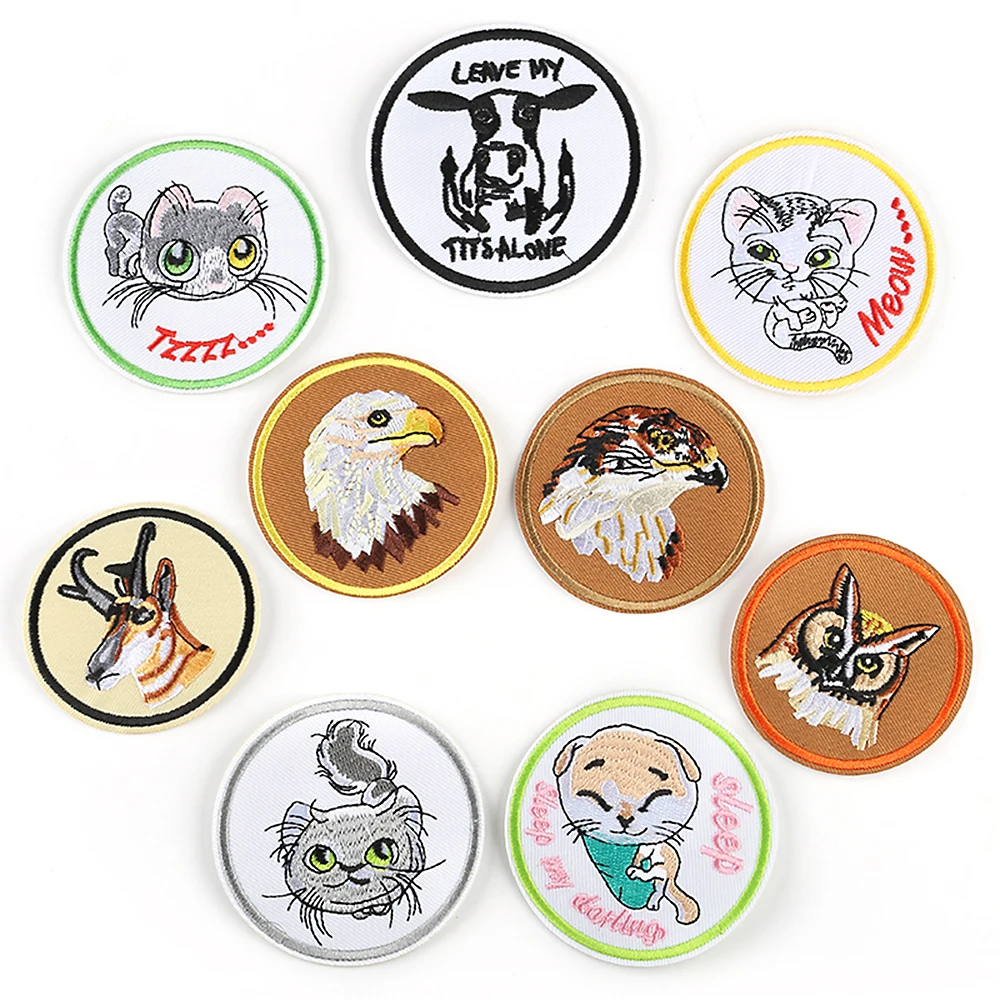 

1PC Cute Cat Animals Badges Iron On Patch Embroidered Patches Sticker Sewing Badge Appliques For Clothes Jacket Jeans Cap
