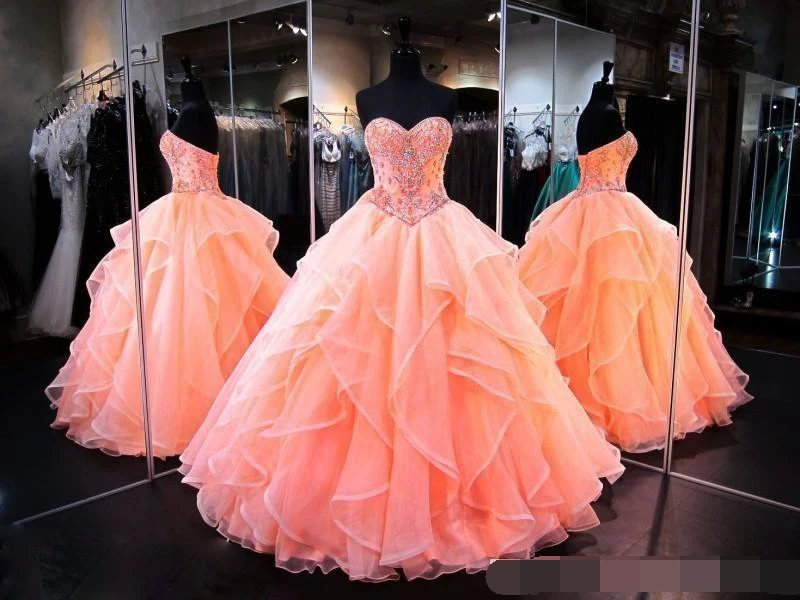 

2019 Quinceanera dresses Ball Gown Bling Sweetheart Crystal Beaded Rhinestones Tiered Ruffles Organza Sweet 16 Party Prom dress