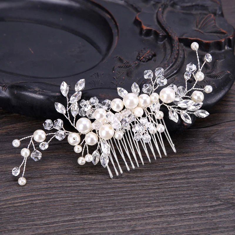 Pearl and crystal hair comb Clearance