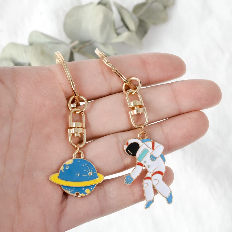 Astronaut keychain Outer Space Starry Galaxy keychain Solar System Planet  Universe Glass Keychain UFO Key Ring Spaceman Keychain - AliExpress