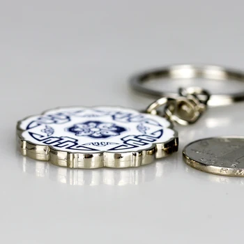 

Tangfoo Ethnic Round Blue And White Porcelain Key Buckle Ceramic Jewelry Gift Key Holder Chain Keyring Key Littile Accoriesses