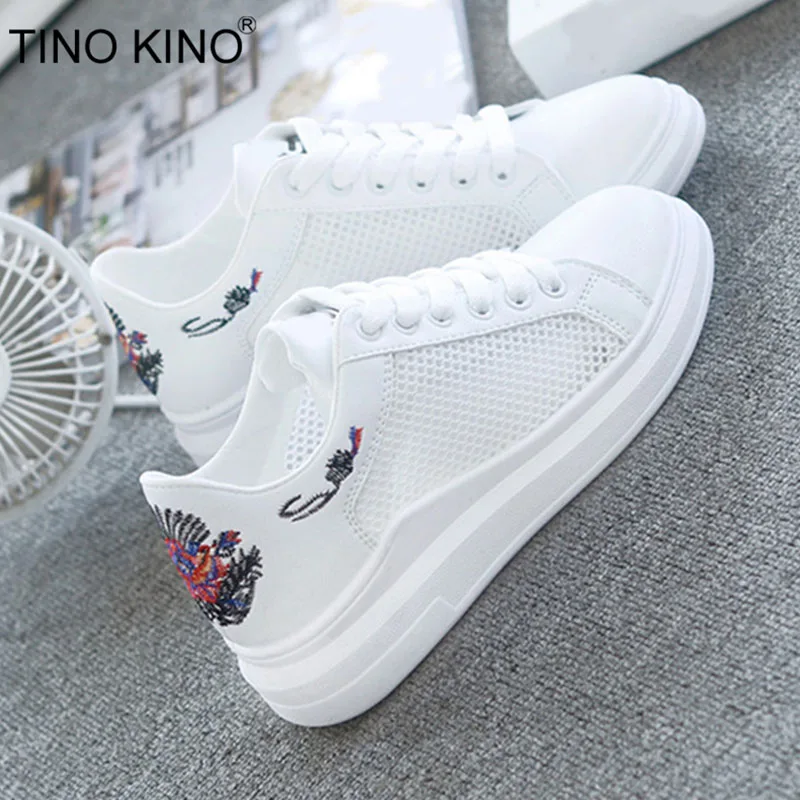 

Women Flat Mesh Vulcanized Summer Ladies Embroidered Lace Up Walking White Shoes Female Fashion Breathable Casual Footwear
