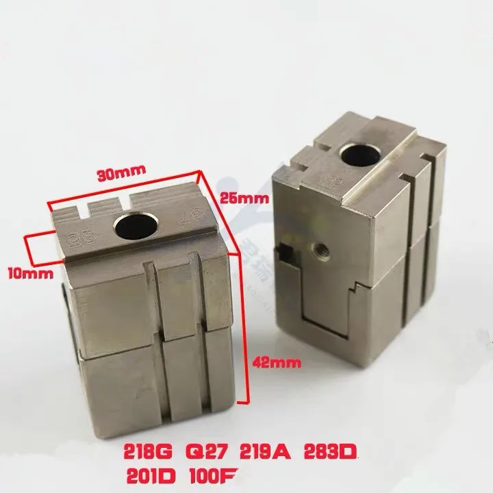 

Clamp for WENXING 218G Q27 219A 283D 201D 100F Horizontal Key Cutting Machines Original Chuck[one pair]