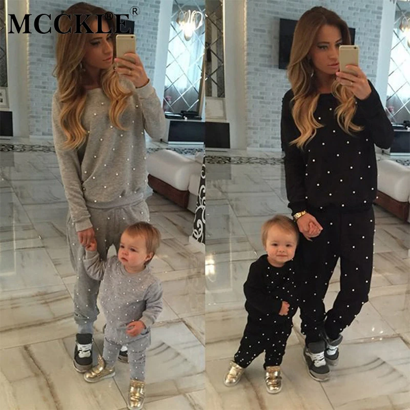 

Women's Beadings O-Neck Tracksuit 2 Pieces Set Long Sleeve Fleece Sweatshirt Woman 2019 Winter Spring Female Clothes Suit