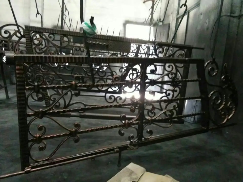 Image Hench luxury wrought iron gate HC lg5 ,custom size acceptable