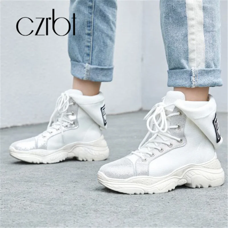 

CZRBT 2018 new winter women's shoes handmade leather leisure boots comfortable fashion lace anti-skid warm sneaker women's boots