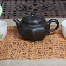 Сделанный из чёрной исинской глины китайский чайник для набора Кунг Фу Ча Восьмигранник 270 мл