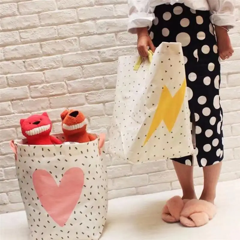 1 Pc Multifunctional Cotton Linen Laundry Basket Practical Printing Large Capacity Dirty Clothes Storage Basket (Loving Heart)