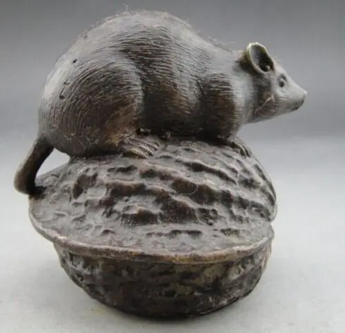 

1@g++Old China Hand-carved Bronze mouse walnut statue