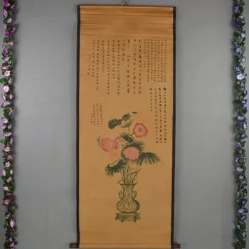 

Drawings of lotus flowers and paintings in the living room walls