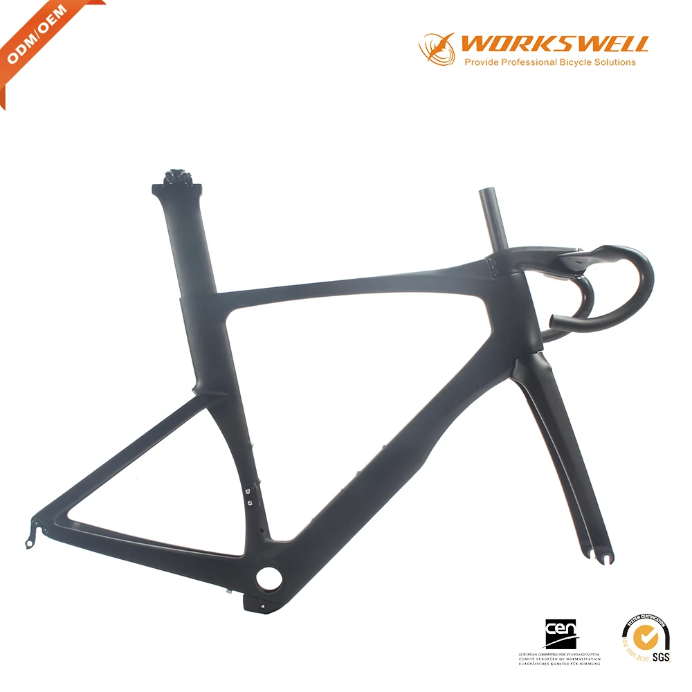 

2018 AERO light carbon road bike frame with 1145g