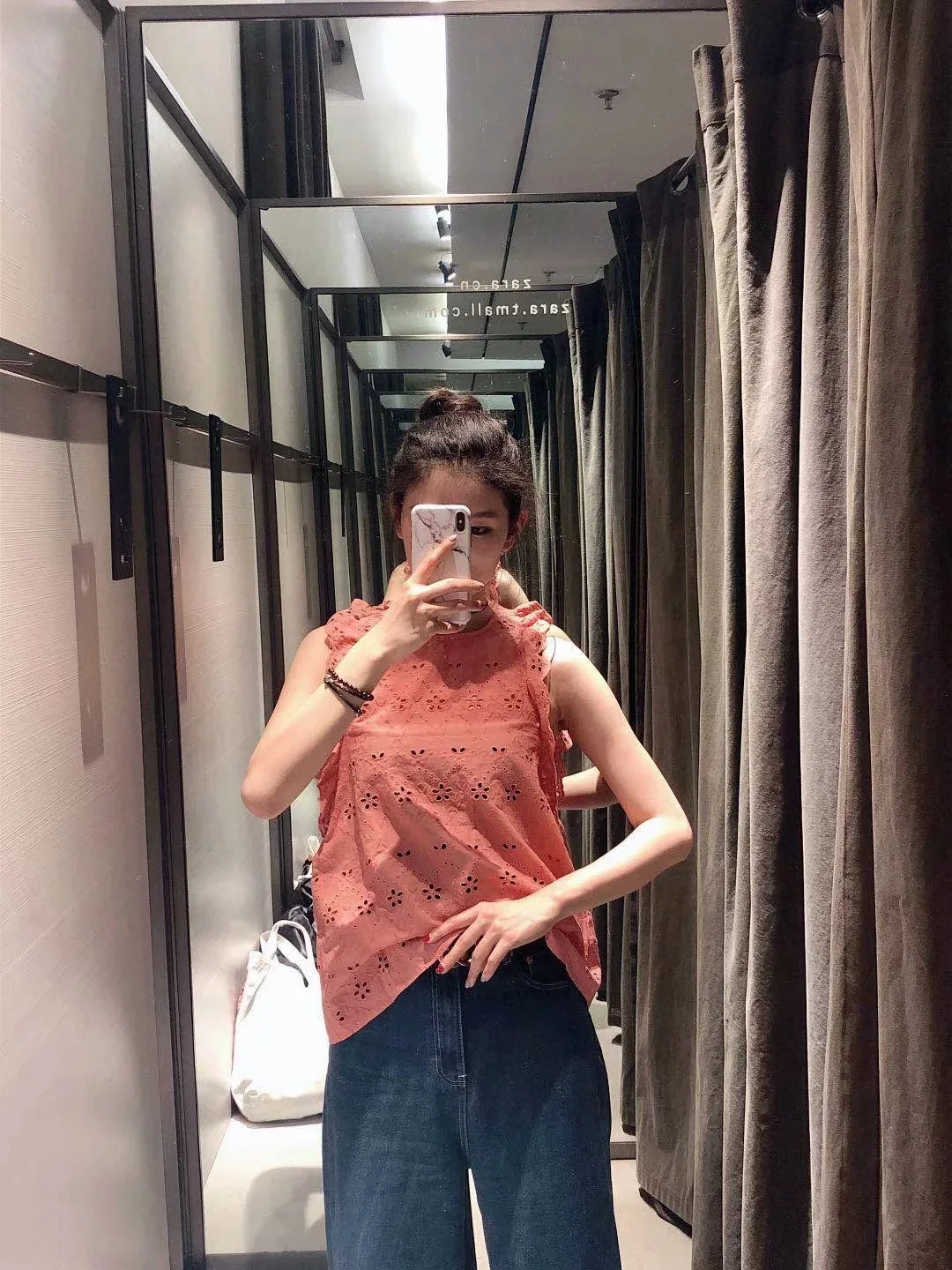 Женская блузка без рукавов с вышивкой и пуговицами сзади Повседневная блуза