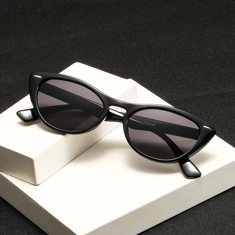 

2019 New Cat Eye Sunglasses Women Brand Designer Vintage Sun Glasses Rivet Cateye Sunglasses Lunettes De Soleil Femme Black