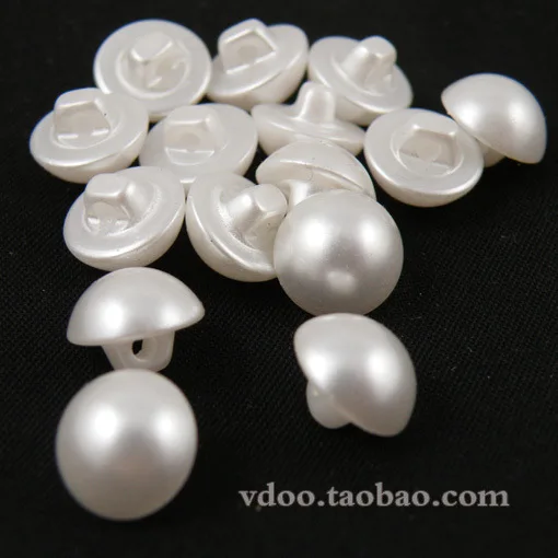 Free shipping Monopoly semicircle imitation pearl buttoned button down