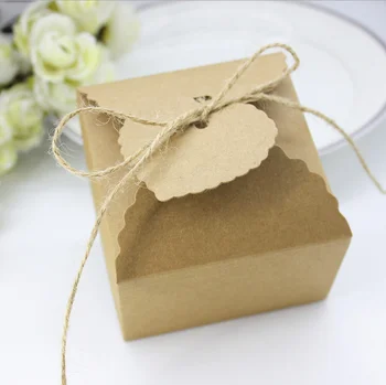 

100pcs New Kraft Paper Wedding Favors Candy Boxes Party Chocolate Gift Boxes With Linen Rope and Small Heart Tags