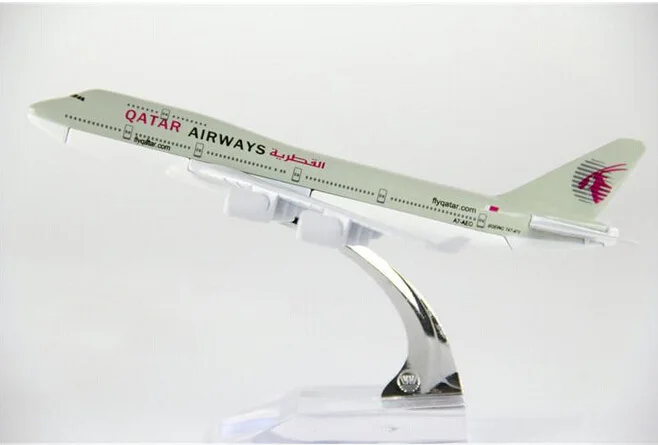 size 1 400 plane model Boeing 747 Qatar Airways aircraft B747 Metal simulation airplane model for