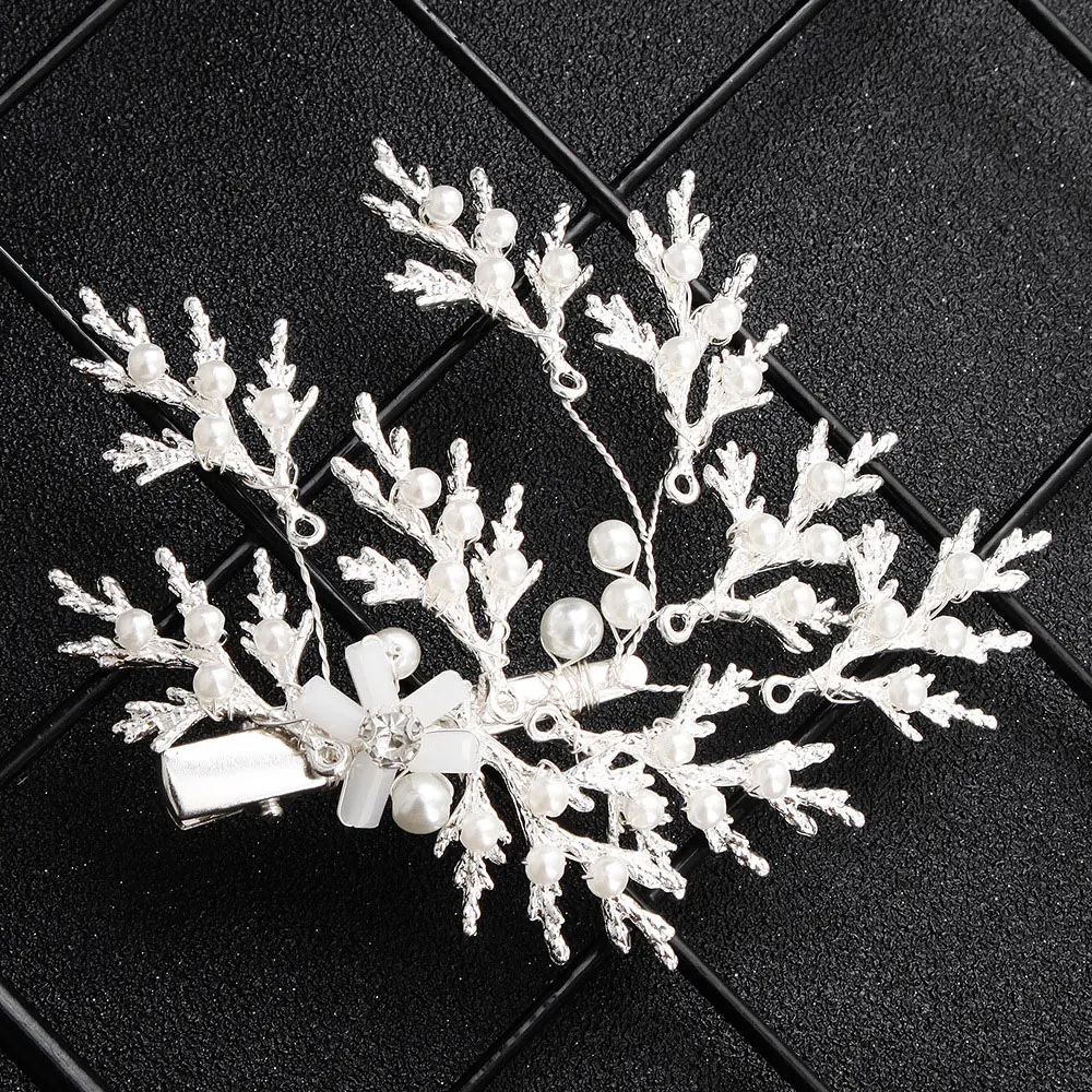 

1Pcs Wedding Hair Clip Pearl Bridal Barrette Snowflake Headpieces for Bridal Bridesmaids Silver