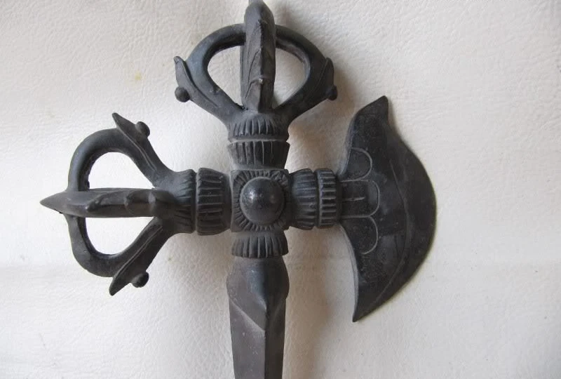 

Tibet Buddhism Temple 100% Pure Copper bronze Evil spirits hatchet arms Fa Qi