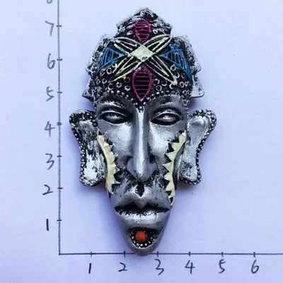 Серебряная Коренная маска магнит на холодильник
