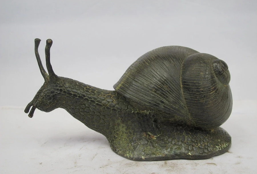 

Lovely China Folk Feng Shui old Bronze Copper Snail crawling Animal Statue a(5.19)