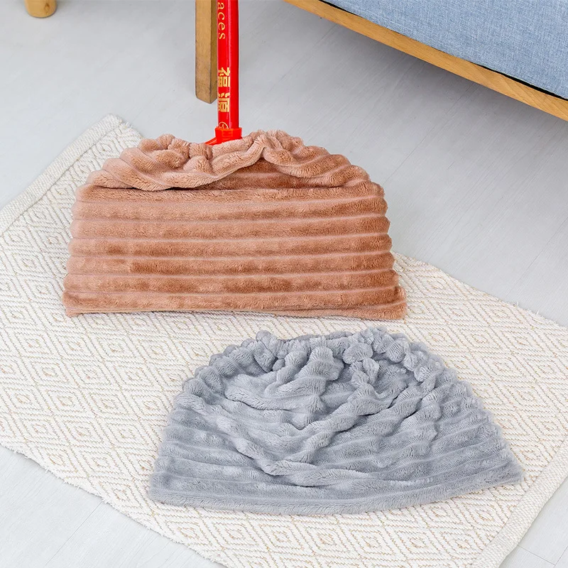 

A household flannel absorbent mop cloth that drags and sweeps the whole body.