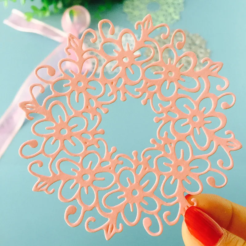 

Snowflake Lace Metal Cutting Dies for Scrapbooking DIY Album Embossing Folder Paper Cards Maker Template Decor Stencils Crafts