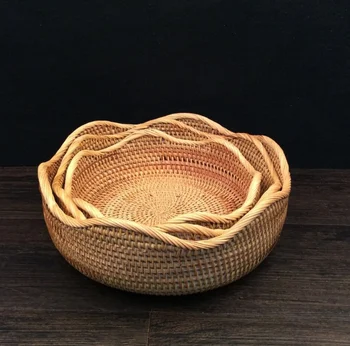 

Hand-woven Rattan Basket Dried Fruit Snacks Candy Plates Dishes Home Organization Storage Basket Tea Cake Handcraft Box LF536