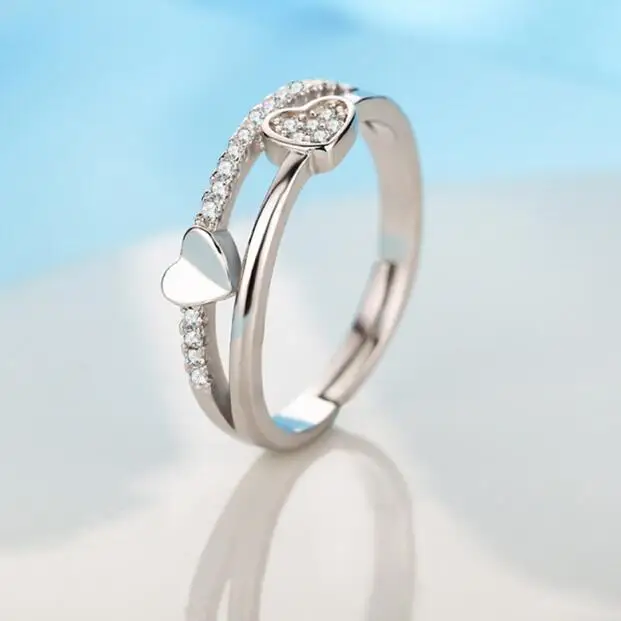

Sweet female heart-shaped zircon ring
