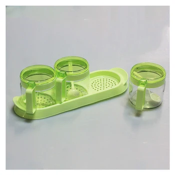 

1Pcs The kitchen supplies glass seasoning box salt can seasoning jar seasoning bottle collection box Color random