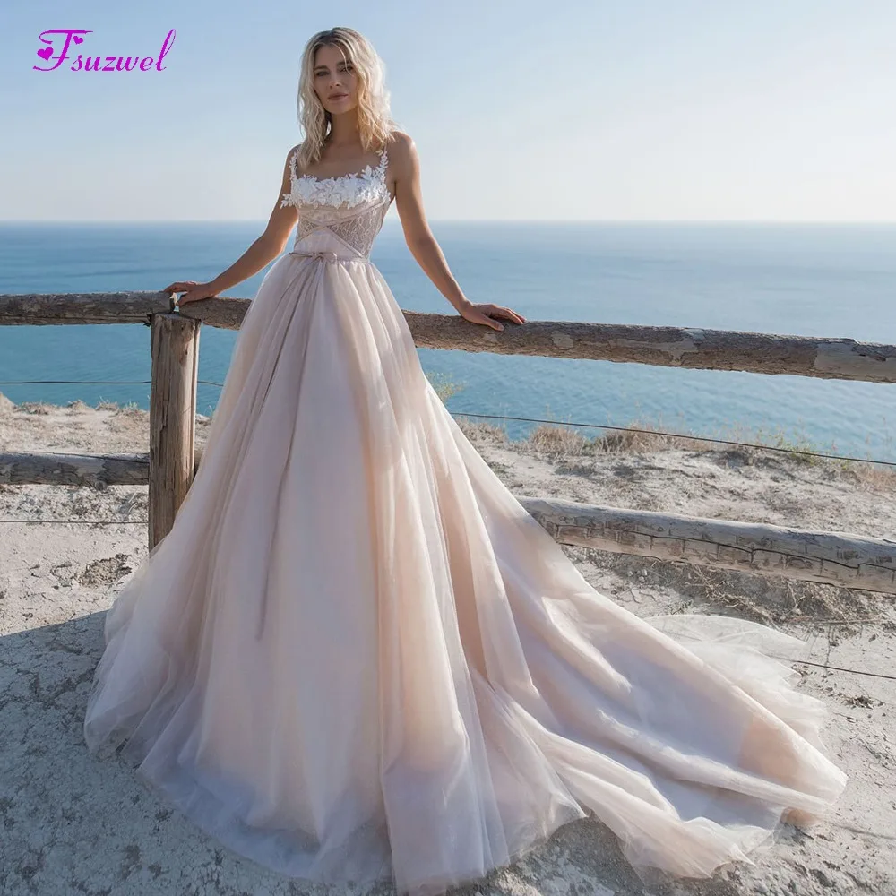 

Fsuzwel New Design Sexy Scoop Neck Lace Up Bohemian Wedding Dress 2020 Flowers Lace Appliques A-Line Bride Gown Vestido de Noiva