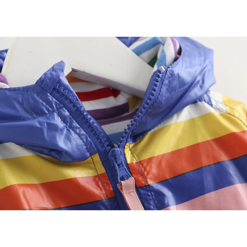KISBINI/Новое поступление осенней модной одежды для мальчиков и девочек, пальто, водонепроницаемая разноцветная полосатая многоцветная куртка, детская одежда, 1 предмет