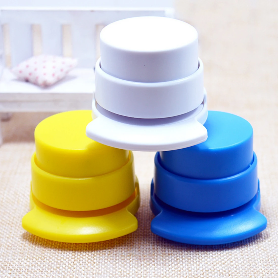 

FangNymph Mini Stapleless Stapler Home Paper Office Home Staple Free Stapleless Stapler Paper Binding Binder Paperclip
