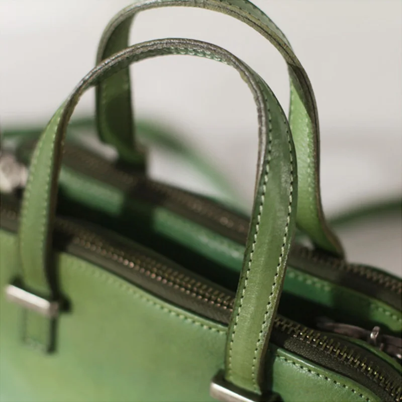 AETOO Handmade leather small square bag, multi-layer fashion retro head cowhide female bag, female soft skin summer oblique bag