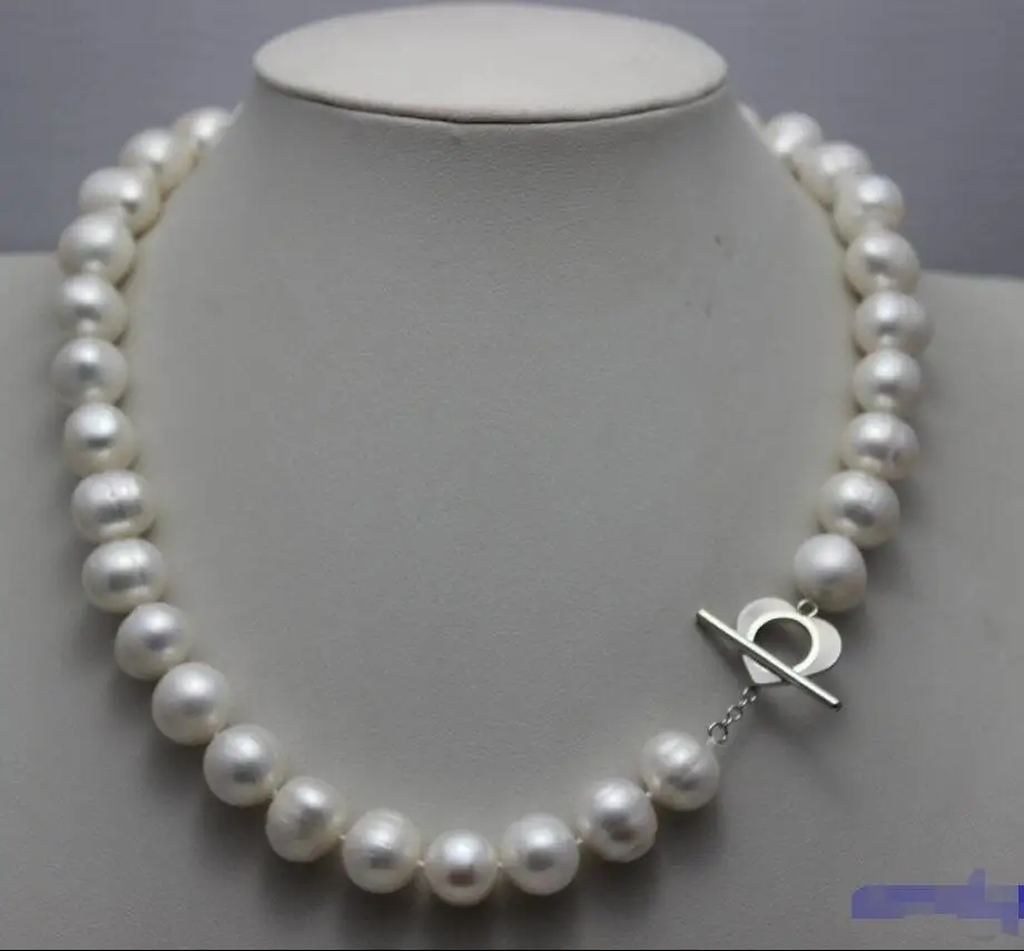 

FREE SHIPPING HOT sell new Style >>>>Fresh water pearl necklace white nearround 11-12mm 17.5INCH alloy clasp Nec005