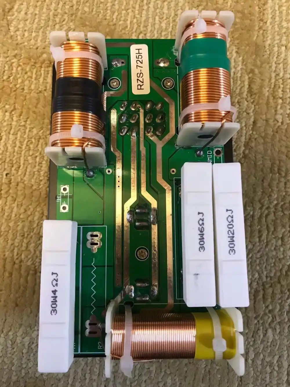 amplifier for jbl srx725