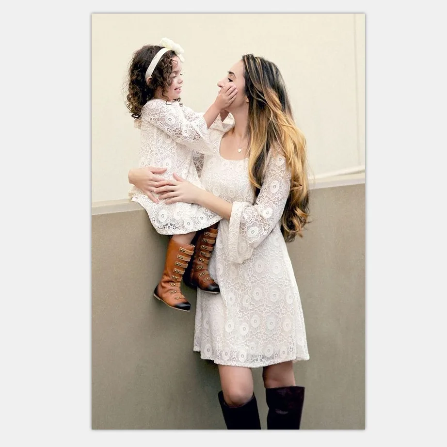 

Fashion Family Matching Clothes Mother Daughter Dresses Women Floral Lace Dress Baby Girl Mini Dress Mom Baby Girl Party Clothes