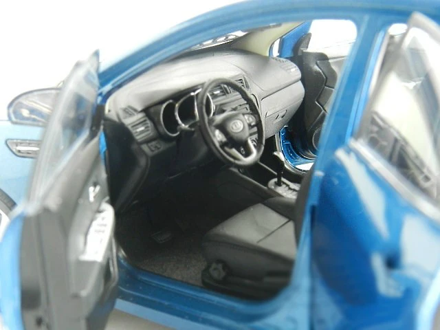 KIA K2 RIO Blue 17