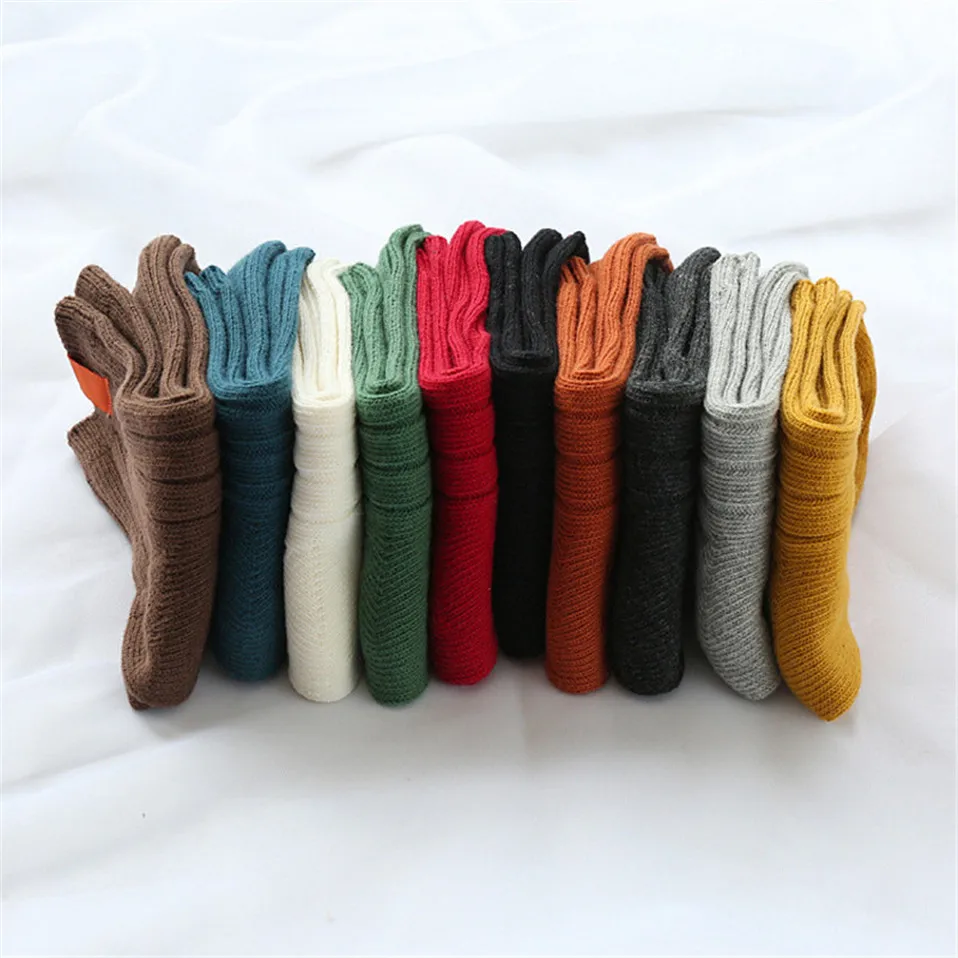 1Pair-Warm-Women-Socks-Striped-3D-Socks-Autumn-Winter-Style-Christmas-Winter-Socks-For-Woman-Female