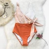 Cupshe-bañador de una pieza de color naranja y blanco para mujer, Monokini con cinturón con lazo de retazos, traje de baño para playa con cuello en V, 2022 ► Foto 2/6