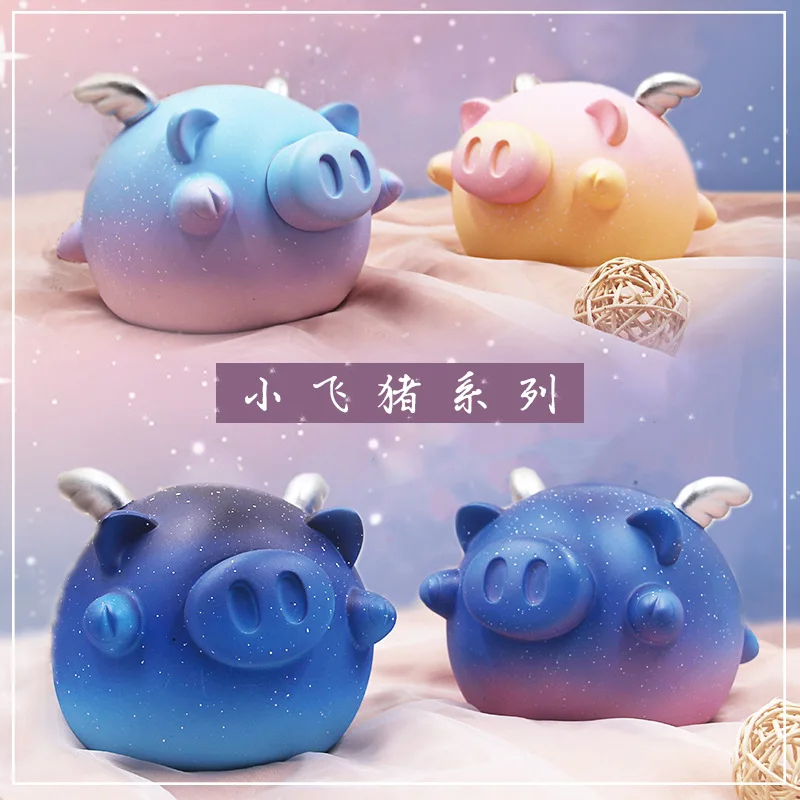 

Cartoon Piggy Miniature Figurines Home Decoration Accessories Fairy Garden Christmas Decorations For Home Santa Christmas GIFT