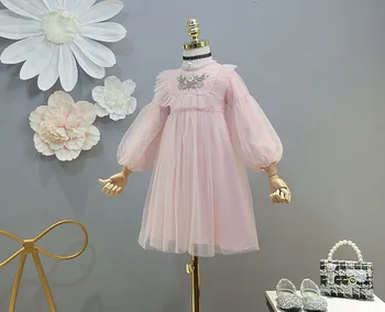 

Roimyal Wholesale Fashion Embroidery Girl Princess dress Glaze Bubble Sleeve Dress dress 2019 Spring New Fashion free shipping
