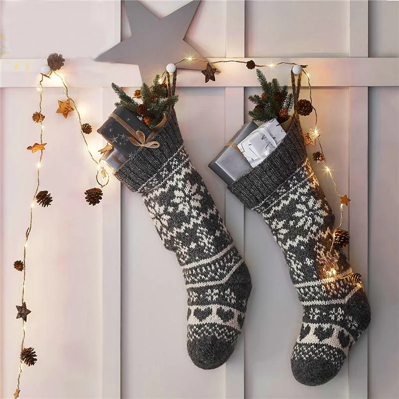 2M 20 LED Fairy Retro Christmas String Lights Pine Cone Bell Cedar Star Garland Light AA Battery Powered Garden Tree Decor Lamp (1)