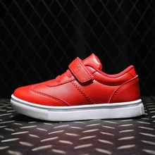 Осень стиль из искусственной кожи обувь для детей для школы для учеников, мальчиков и девочек кроссовки Детская спортивная обувь черный, белый цвет красного цвета